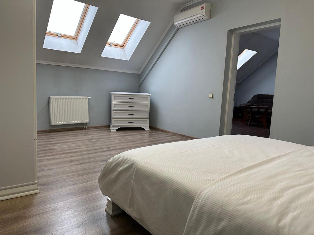 Hotel Львівський Habitación foto